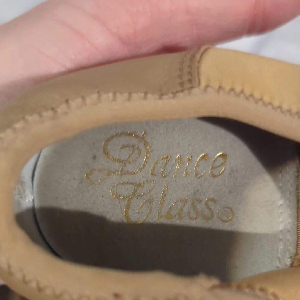Kids Low Profile Slip On Jazz Shoe